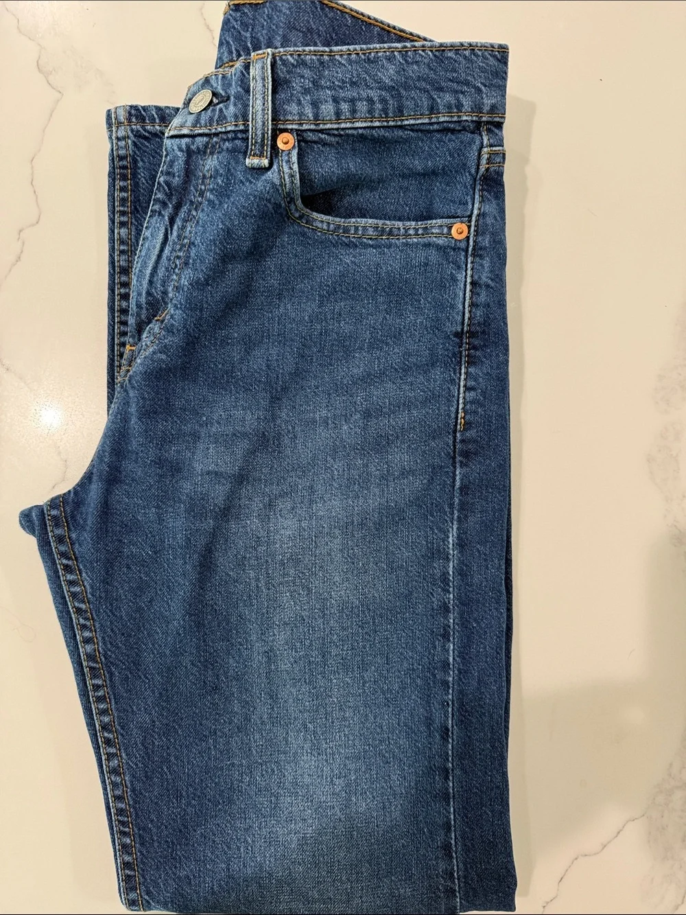 Levi's Straight Men’s Jeans in Medium Blue Denim